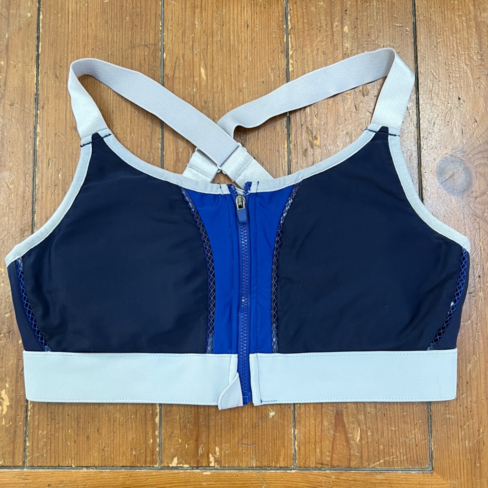 Fabletics | High Impact Sports Bra | Size M